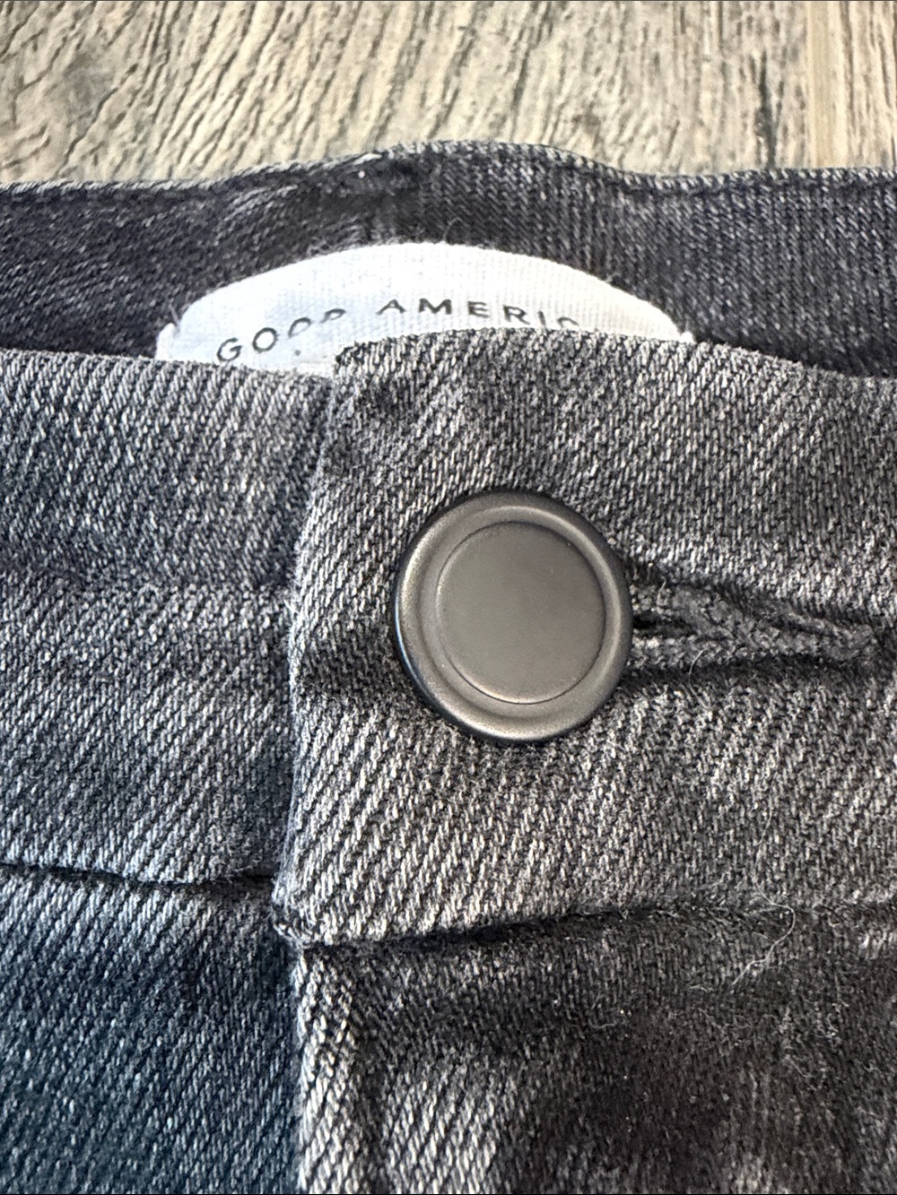 Good American Washed Black Straight-Leg Jeans with Frayed Side Detail - Picture 11 of 12